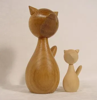 Drechslerei Steffen Weigelt - Holzverarbeitung - Gedrechselte Katzenfiguren aus Holz